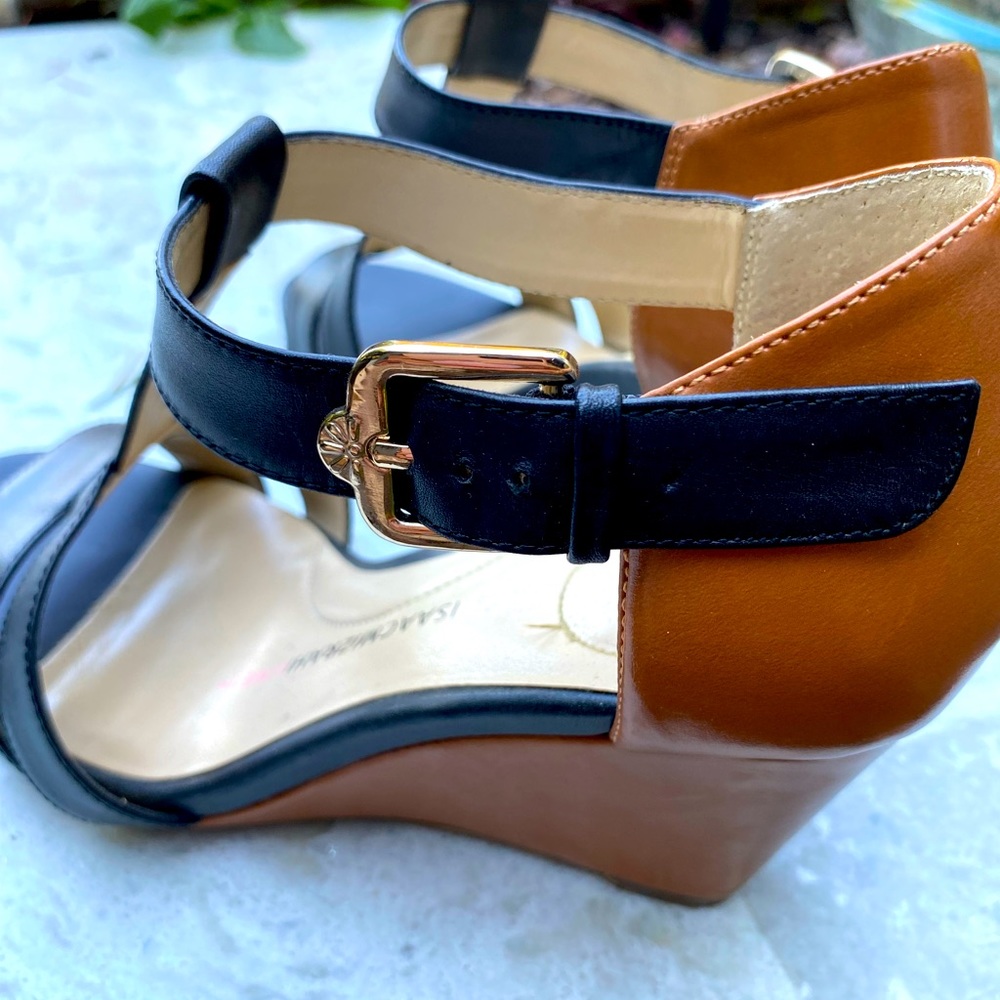 Wedge shoes